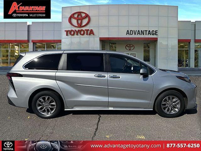 used 2023 Toyota Sienna car, priced at $38,899
