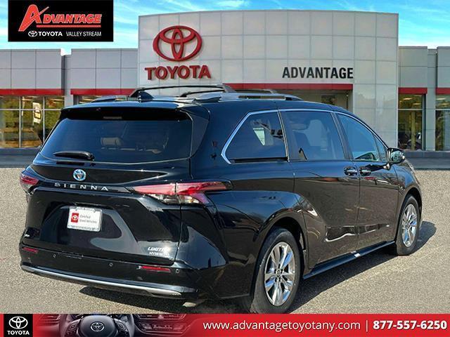 used 2022 Toyota Sienna car, priced at $45,899