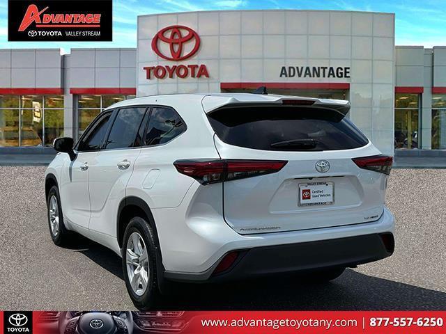 used 2022 Toyota Highlander car, priced at $31,989