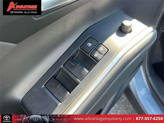 used 2022 Toyota Highlander car, priced at $36,799