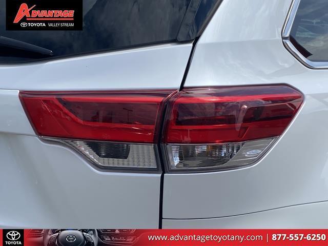 used 2019 Toyota Highlander car, priced at $26,887