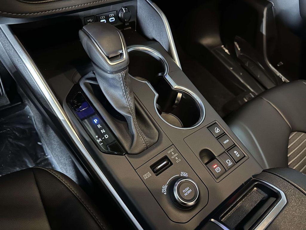 new 2026 Toyota Highlander car, priced at $51,473