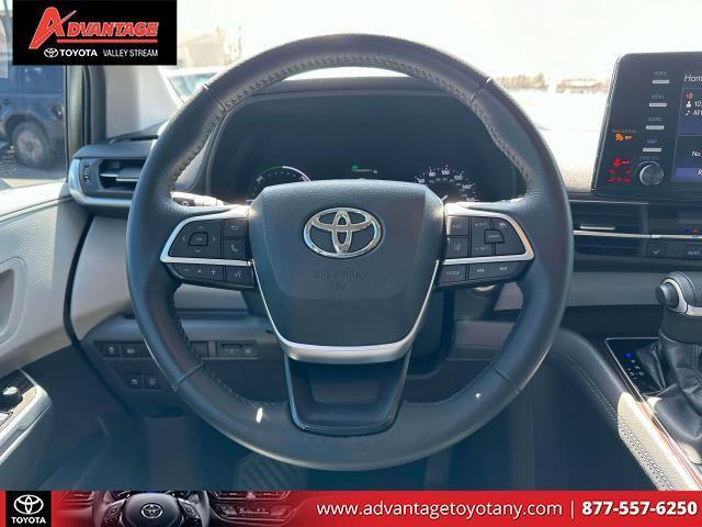 used 2022 Toyota Sienna car, priced at $37,777
