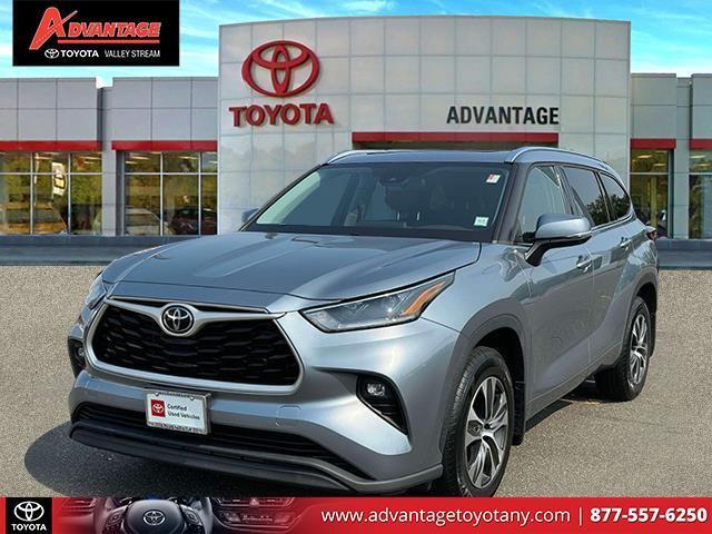 used 2021 Toyota Highlander car, priced at $34,146