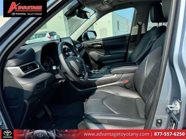 used 2021 Toyota Highlander car, priced at $34,146