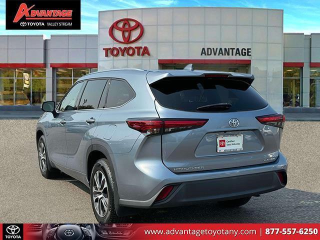 used 2021 Toyota Highlander car, priced at $34,146