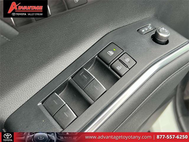 used 2024 Toyota Highlander car, priced at $48,884