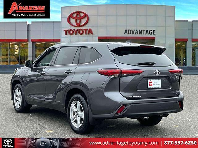 used 2022 Toyota Highlander car, priced at $31,490