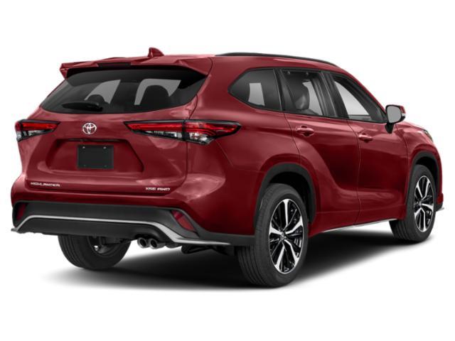 used 2022 Toyota Highlander car, priced at $37,895