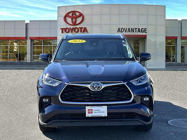 used 2023 Toyota Highlander Hybrid car, priced at $45,997