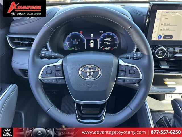 used 2023 Toyota Highlander Hybrid car, priced at $45,997