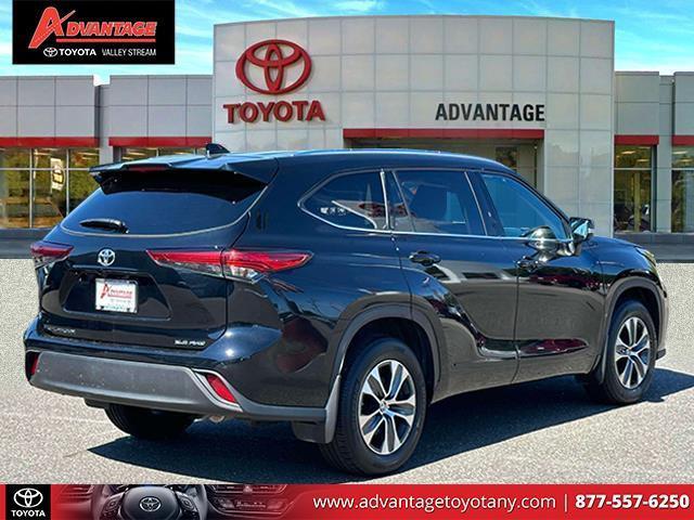 used 2021 Toyota Highlander car, priced at $35,999