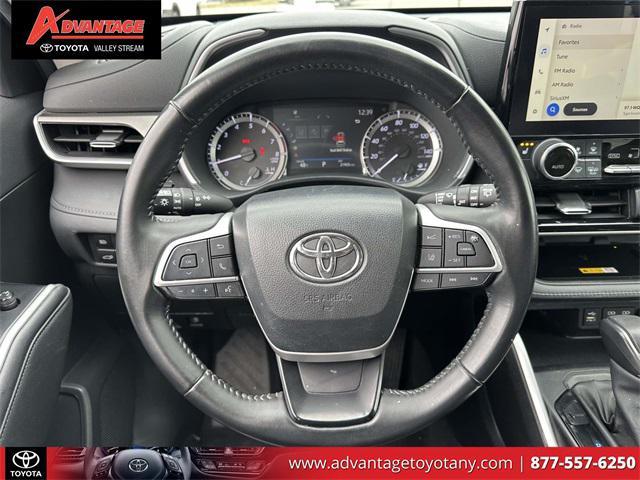 used 2023 Toyota Highlander car, priced at $36,324