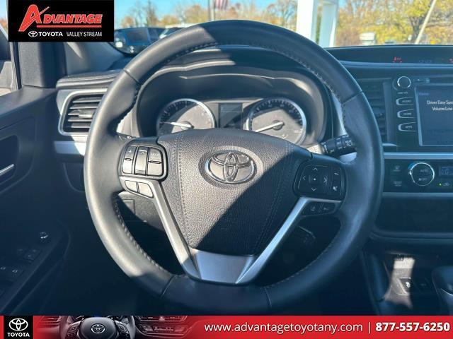 used 2019 Toyota Highlander car, priced at $26,998