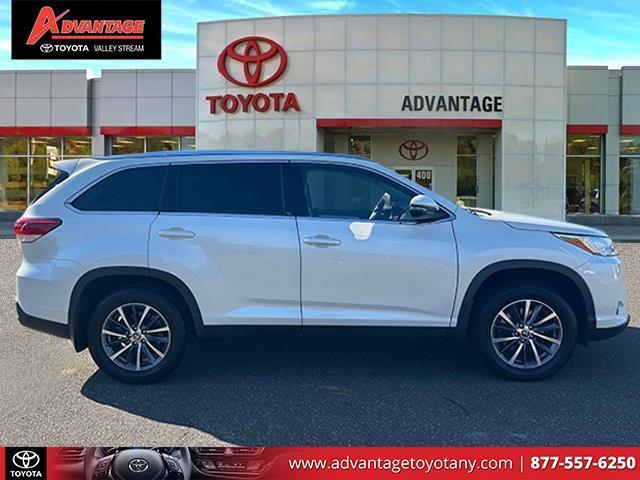 used 2019 Toyota Highlander car, priced at $26,998