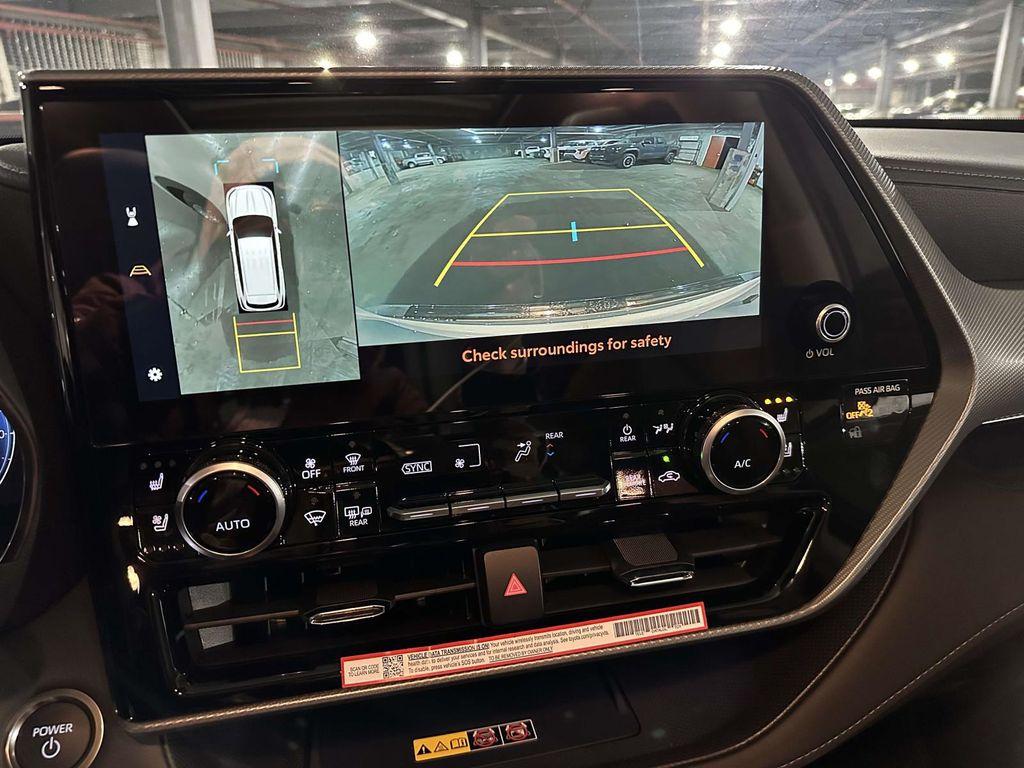 new 2025 Toyota Highlander Hybrid car, priced at $57,223