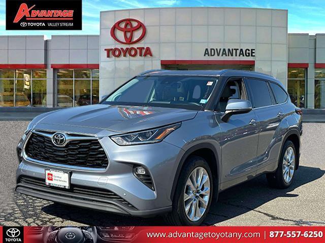 used 2021 Toyota Highlander car, priced at $39,499