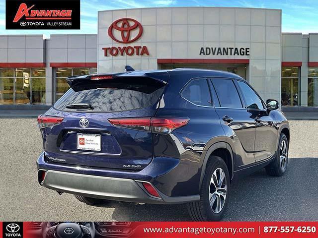used 2022 Toyota Highlander car, priced at $33,879