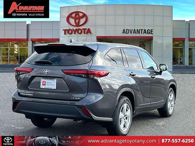 used 2022 Toyota Highlander car, priced at $29,904