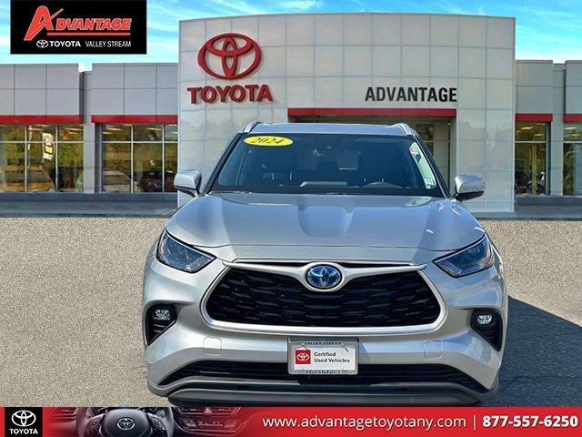 used 2024 Toyota Highlander Hybrid car, priced at $45,933