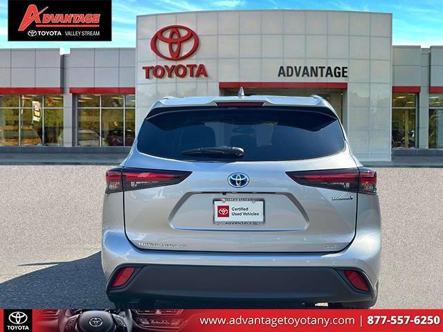 used 2024 Toyota Highlander Hybrid car, priced at $45,933