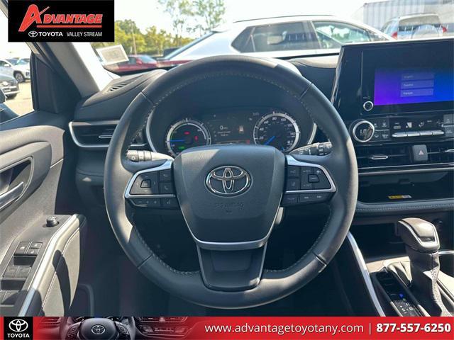 used 2024 Toyota Highlander Hybrid car, priced at $45,933