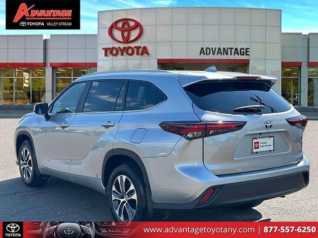 used 2024 Toyota Highlander Hybrid car, priced at $45,933