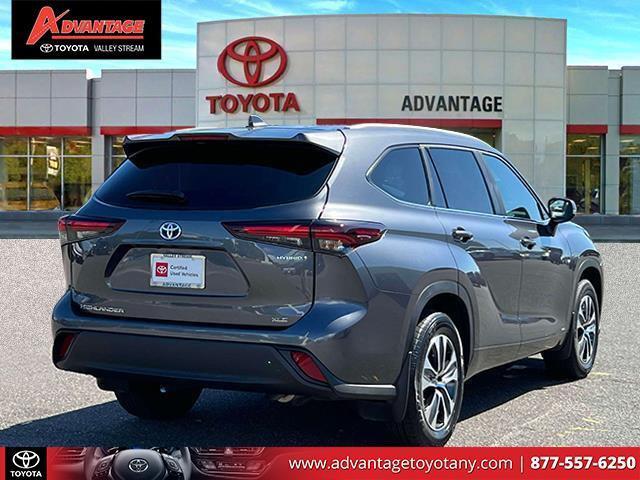 used 2024 Toyota Highlander Hybrid car, priced at $45,899