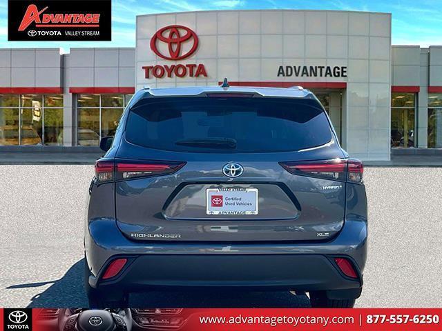 used 2024 Toyota Highlander Hybrid car, priced at $45,899