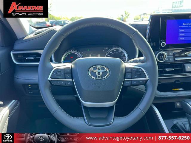 used 2024 Toyota Highlander Hybrid car, priced at $45,899