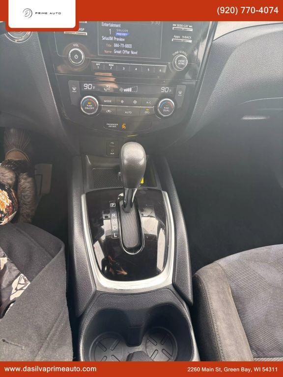 used 2015 Nissan Rogue car, priced at $9,500