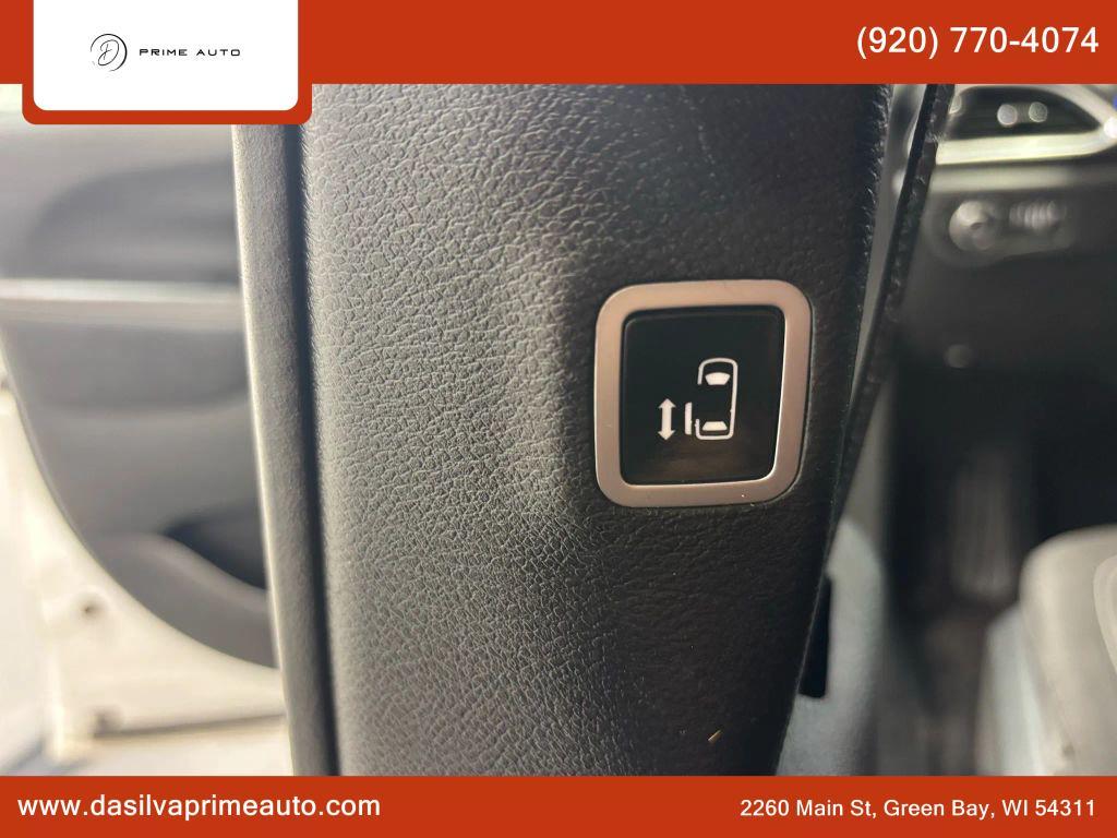 used 2018 Chrysler Pacifica car, priced at $12,800