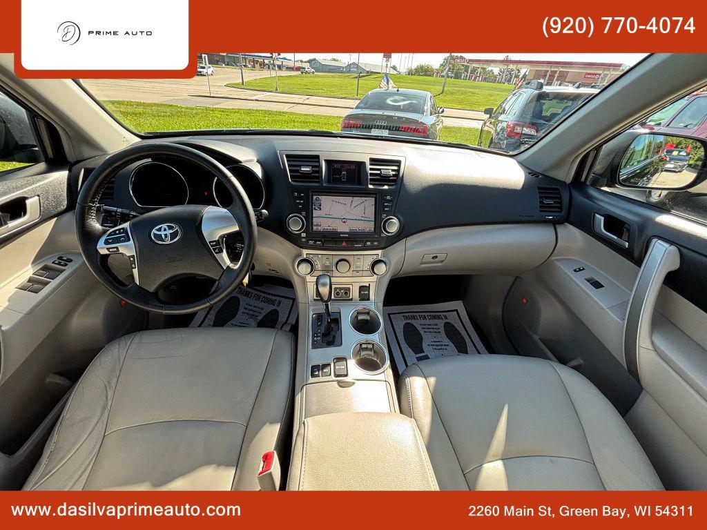 used 2012 Toyota Highlander car, priced at $12,990