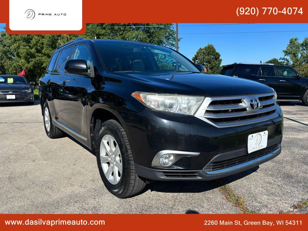 used 2012 Toyota Highlander car, priced at $12,990