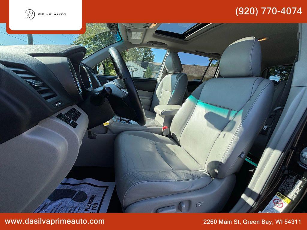 used 2012 Toyota Highlander car, priced at $12,990