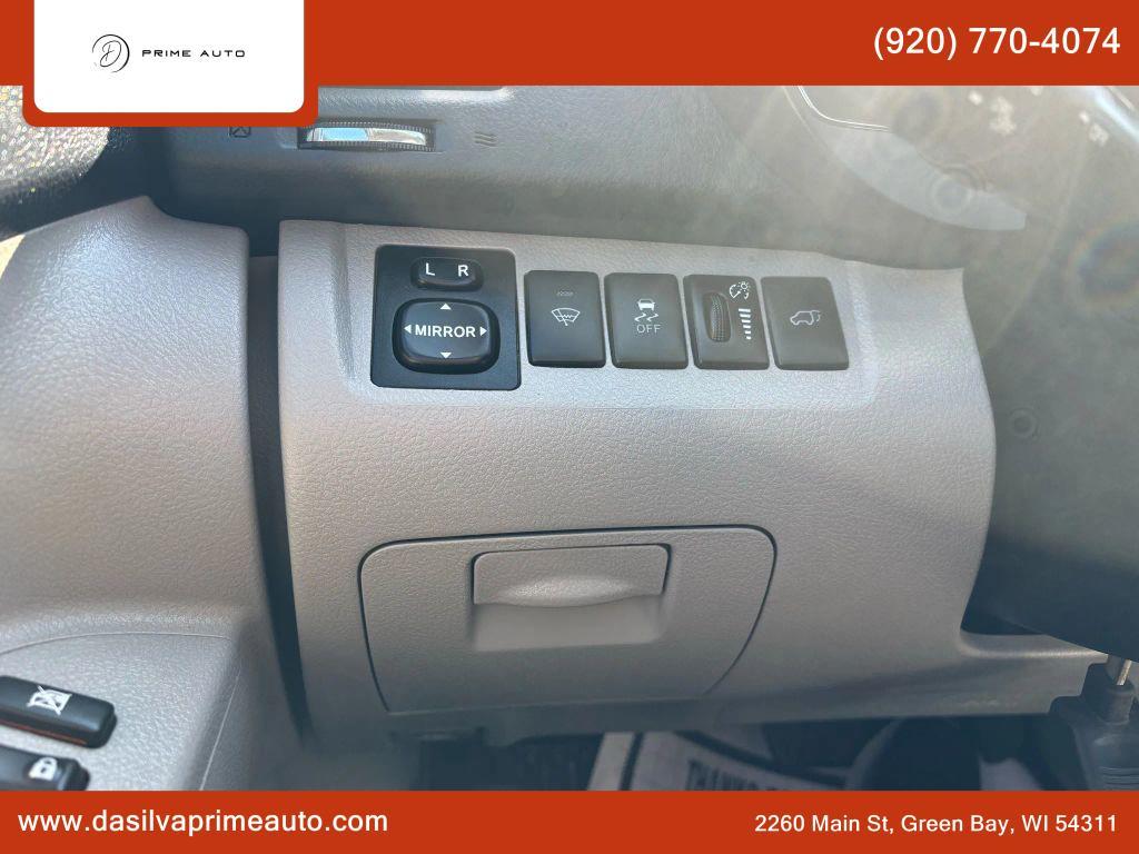 used 2012 Toyota Highlander car, priced at $12,990