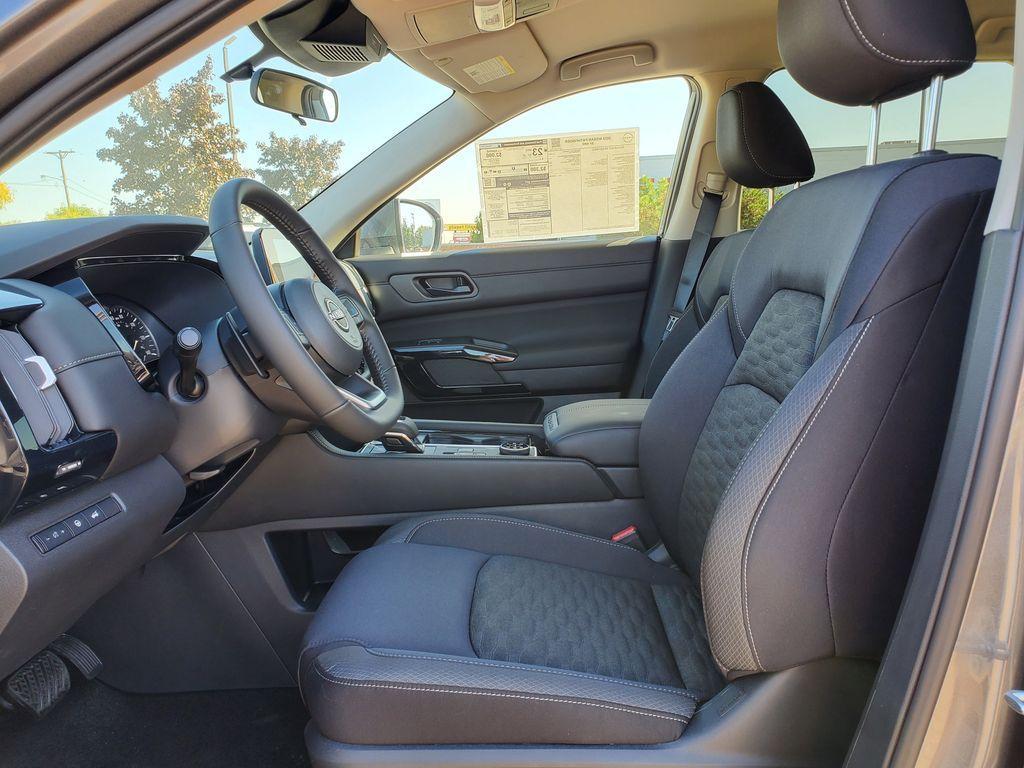 new 2025 Nissan Pathfinder car, priced at $42,107