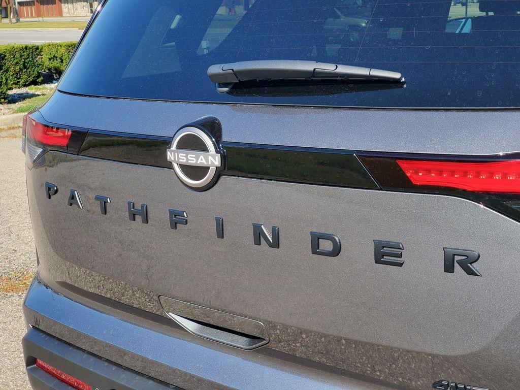 new 2025 Nissan Pathfinder car, priced at $42,107