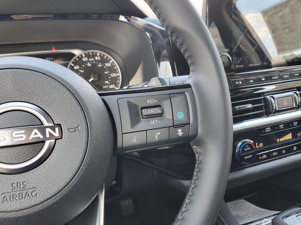 new 2025 Nissan Pathfinder car, priced at $44,404