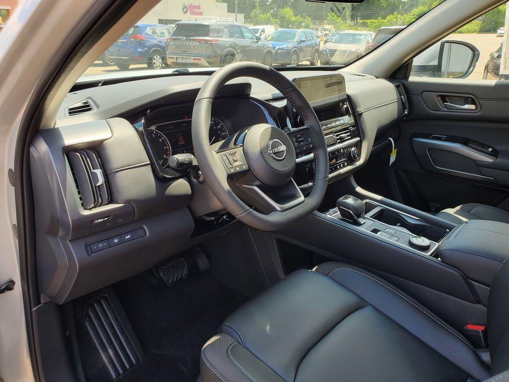 new 2025 Nissan Pathfinder car, priced at $44,404