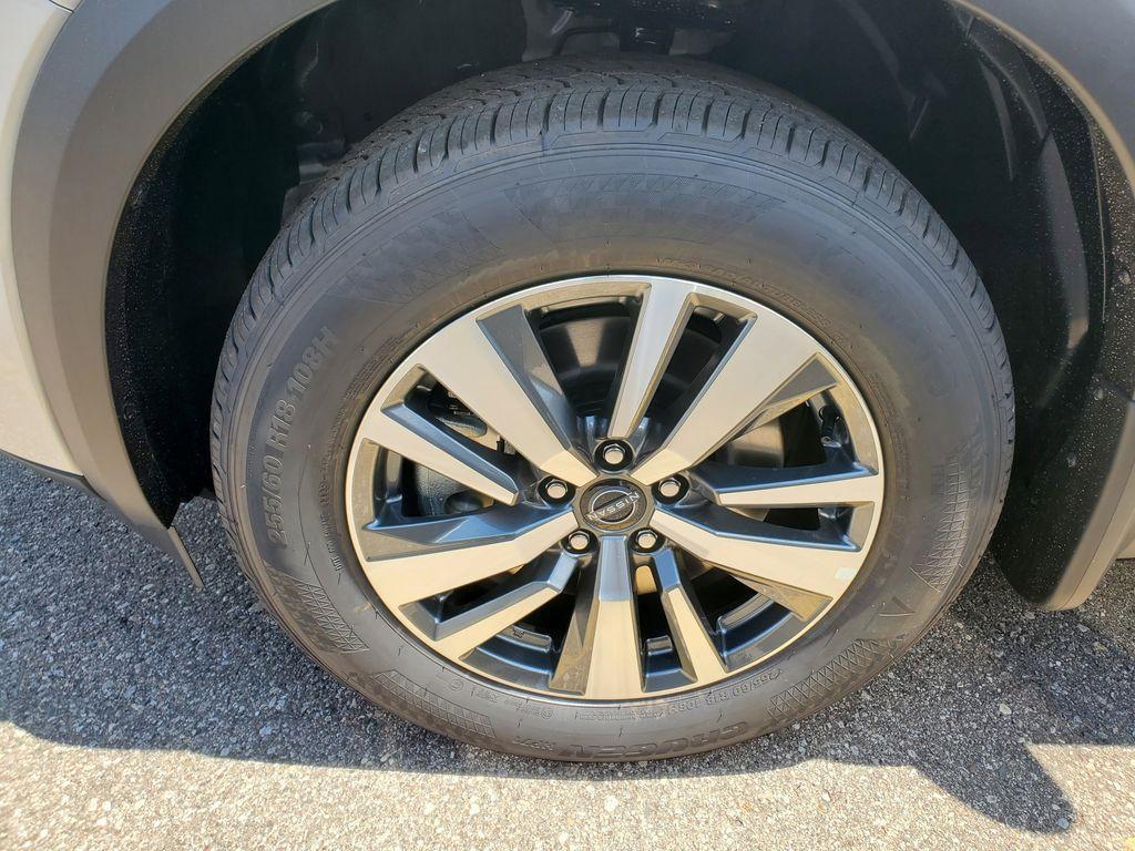 new 2025 Nissan Pathfinder car, priced at $44,404