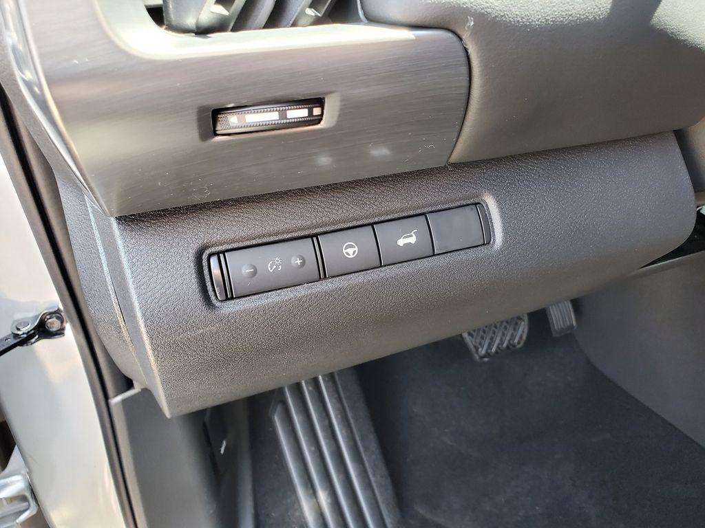 new 2025 Nissan Pathfinder car, priced at $44,404