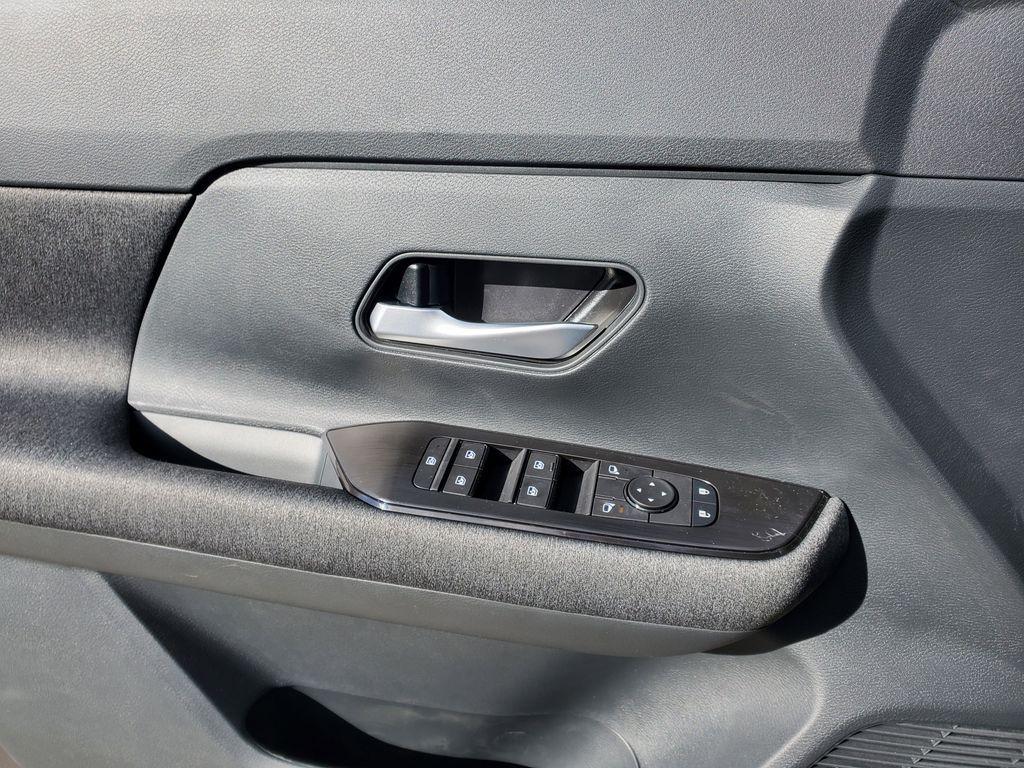 new 2026 Nissan Kicks car, priced at $27,949