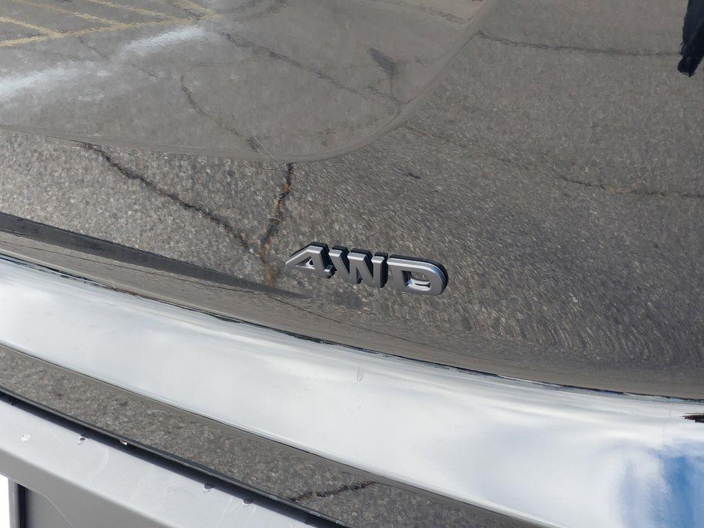 new 2025 Nissan Pathfinder car, priced at $44,257