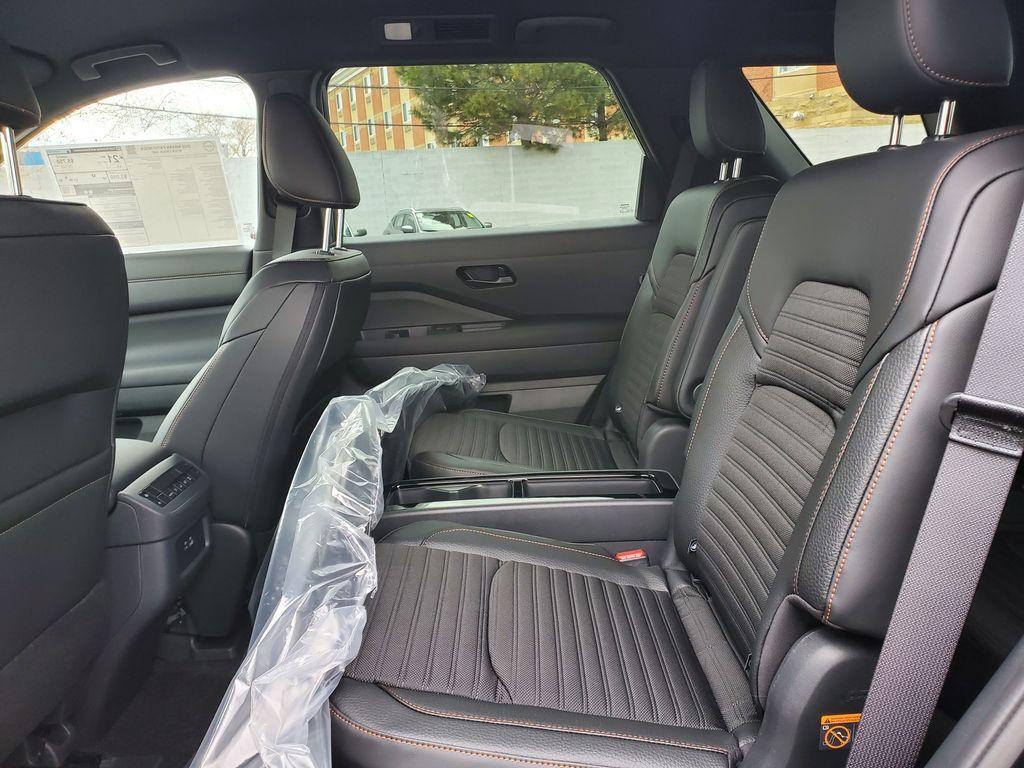new 2025 Nissan Pathfinder car, priced at $44,257