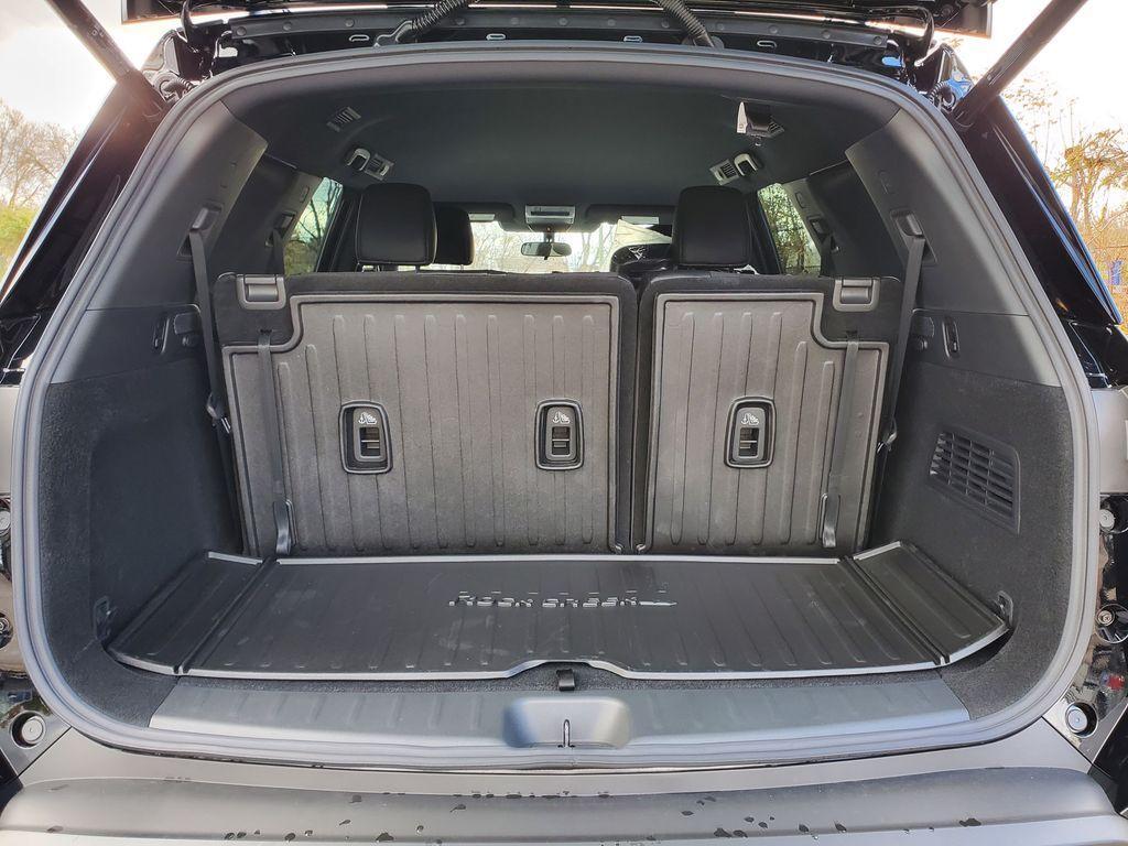 new 2025 Nissan Pathfinder car, priced at $44,257