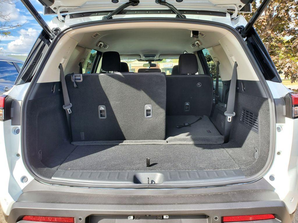 new 2025 Nissan Pathfinder car, priced at $42,507