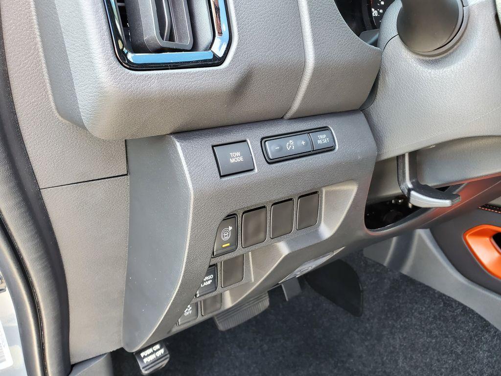 new 2025 Nissan Frontier car, priced at $41,417