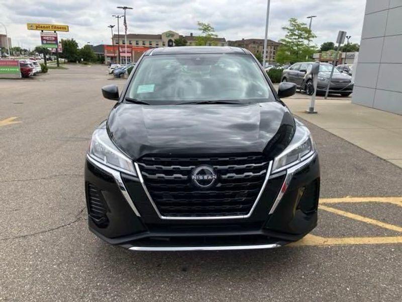 new 2024 Nissan Kicks car, priced at $23,045