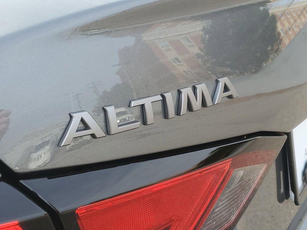 new 2025 Nissan Altima car, priced at $27,505